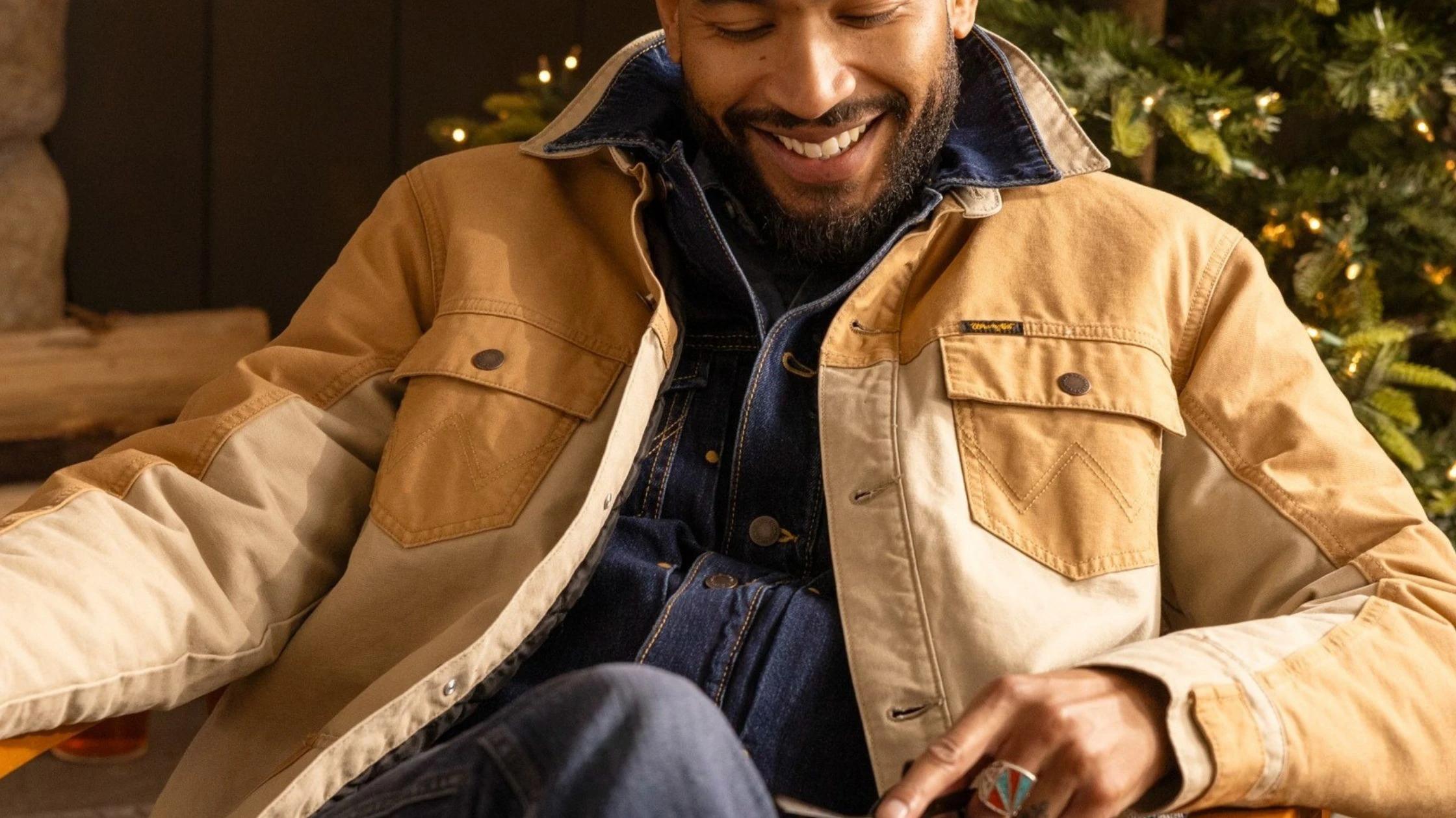 Mastering the Latest Men's Jeans Trends