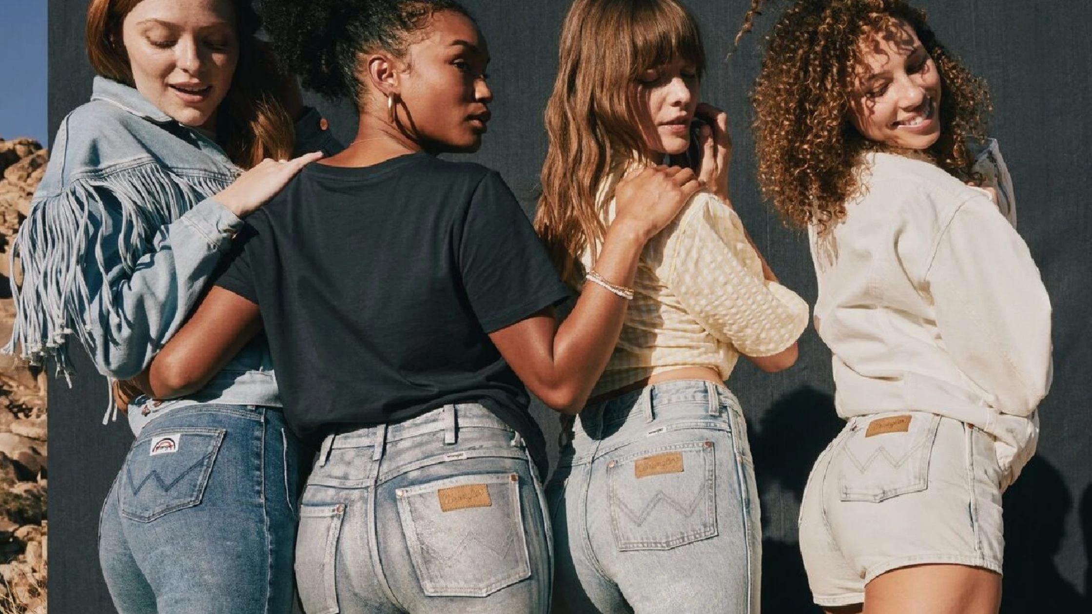 Is it OK to Wear Jeans in the Summer? Tips and Ideas for Summer Outfits