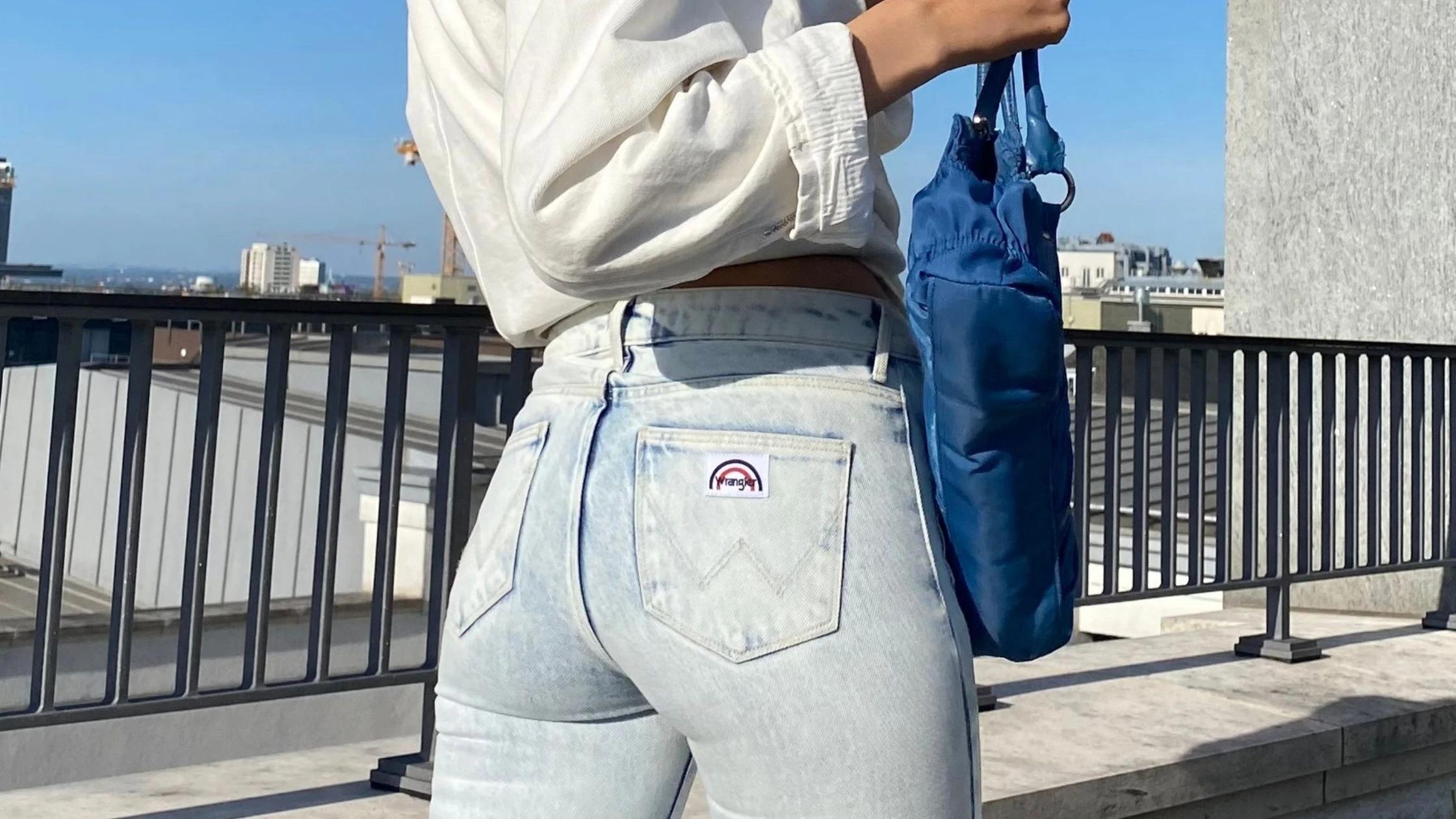 The Best Skinny Jeans for Curvy Women: A Guide to Finding the Perfect Fit