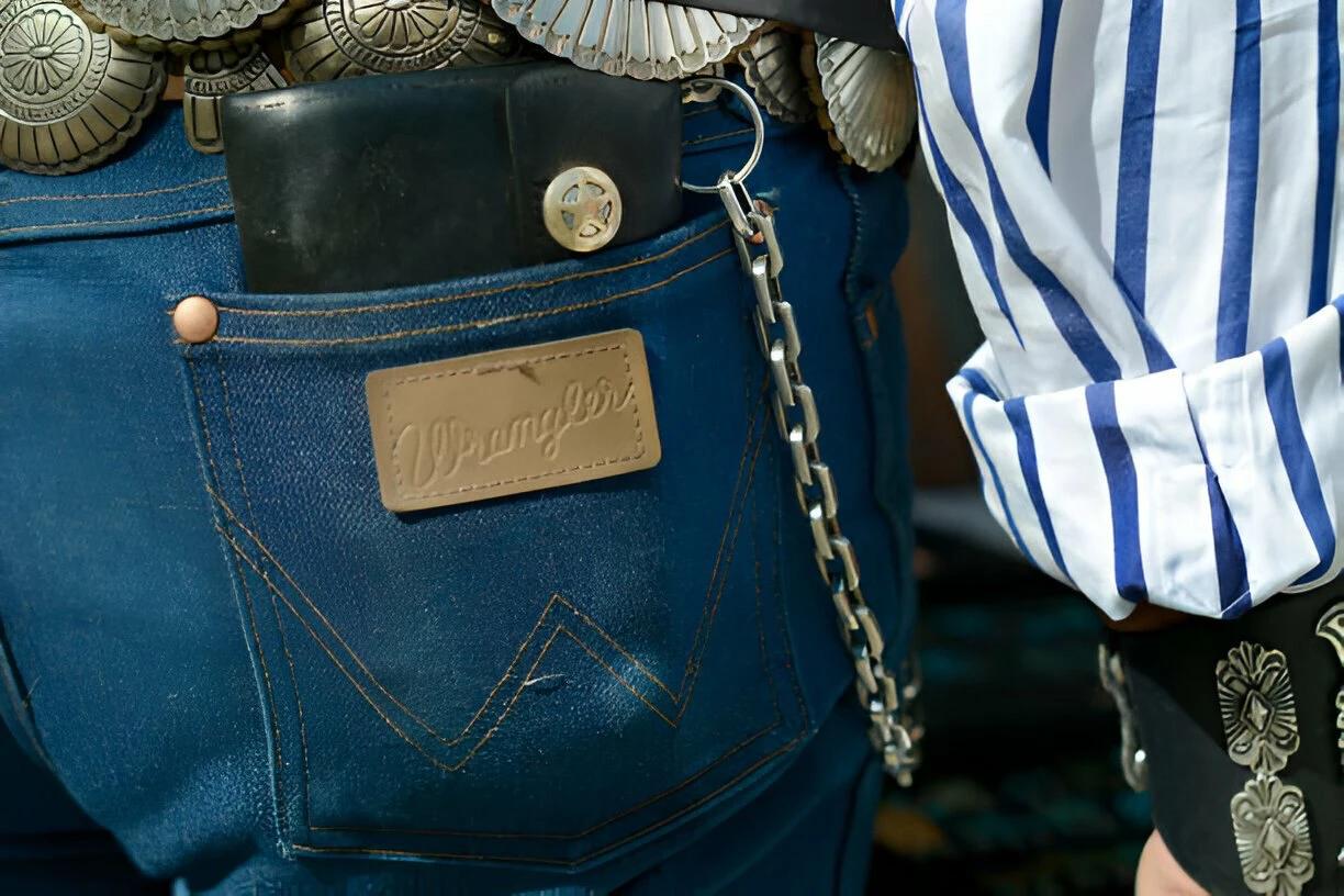 The Trendy and Comfortable Style of Loose Pants for Men