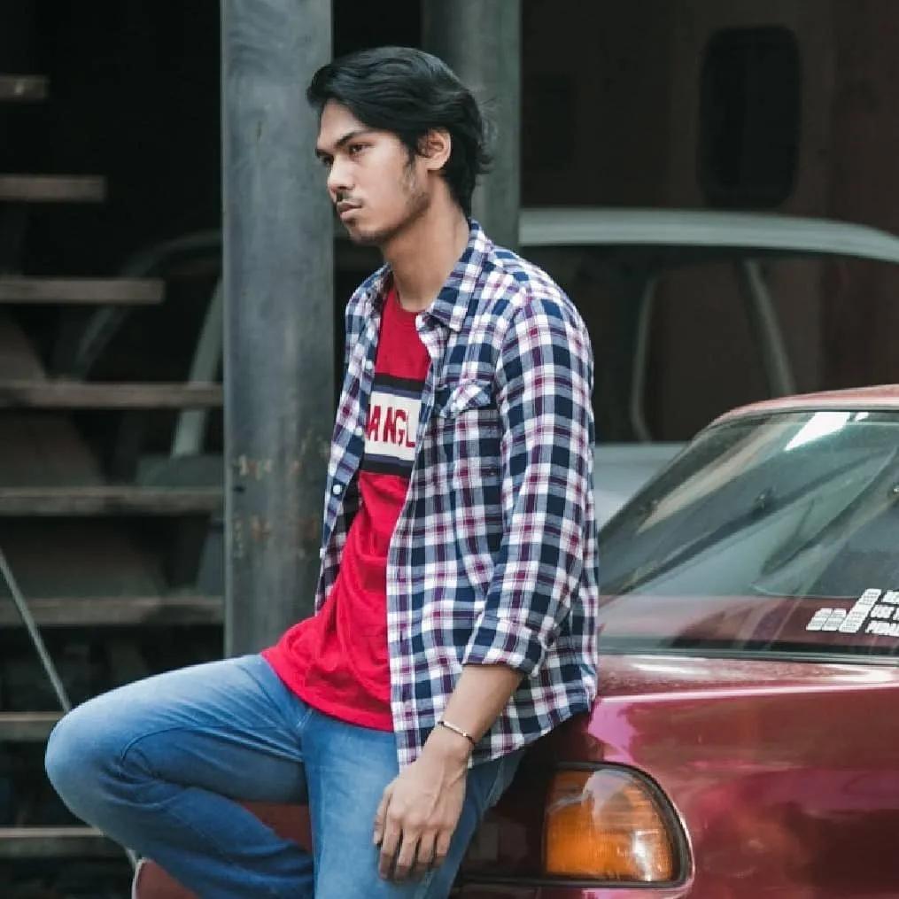 Understanding Men's Jersey Shirts: Style and Comfort Defined